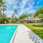 Villa Venice - 2000M2 Garden Right Behind Beach