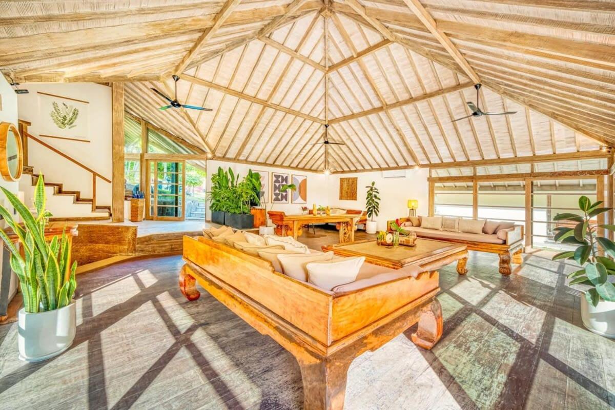 Venice - 2000m2 Garden Right Behind Villa Seminyak (Bali)